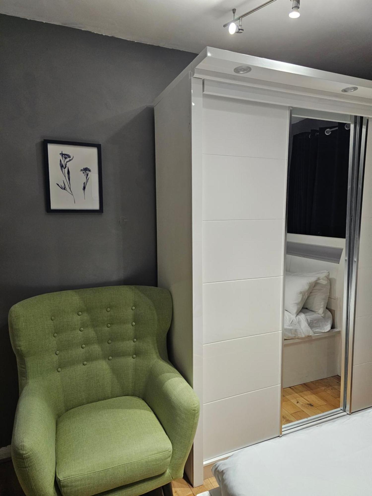Homestay Umbrella Woolwich London