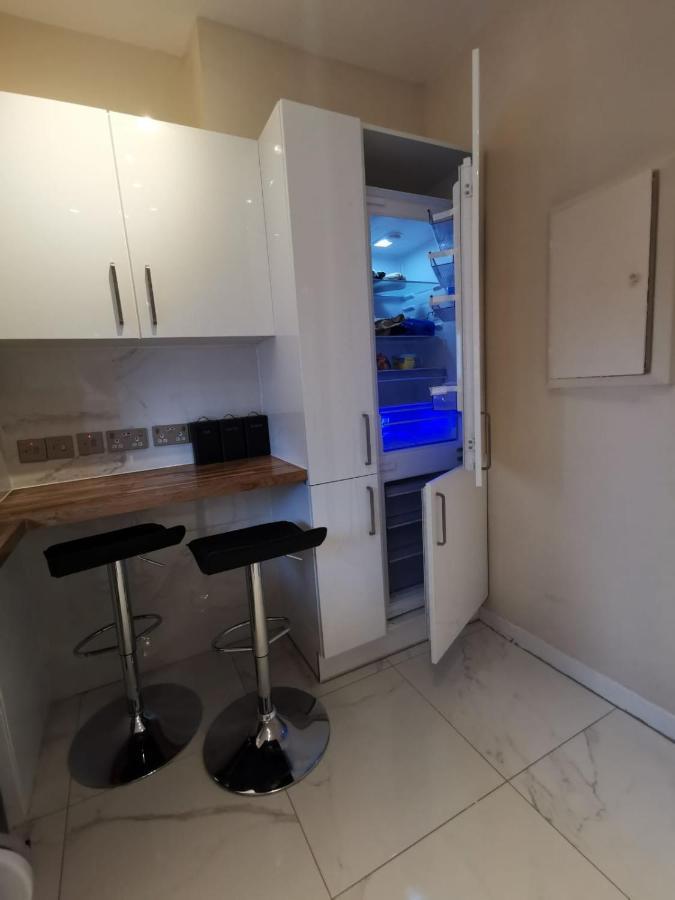 Umbrella Woolwich Homestay *