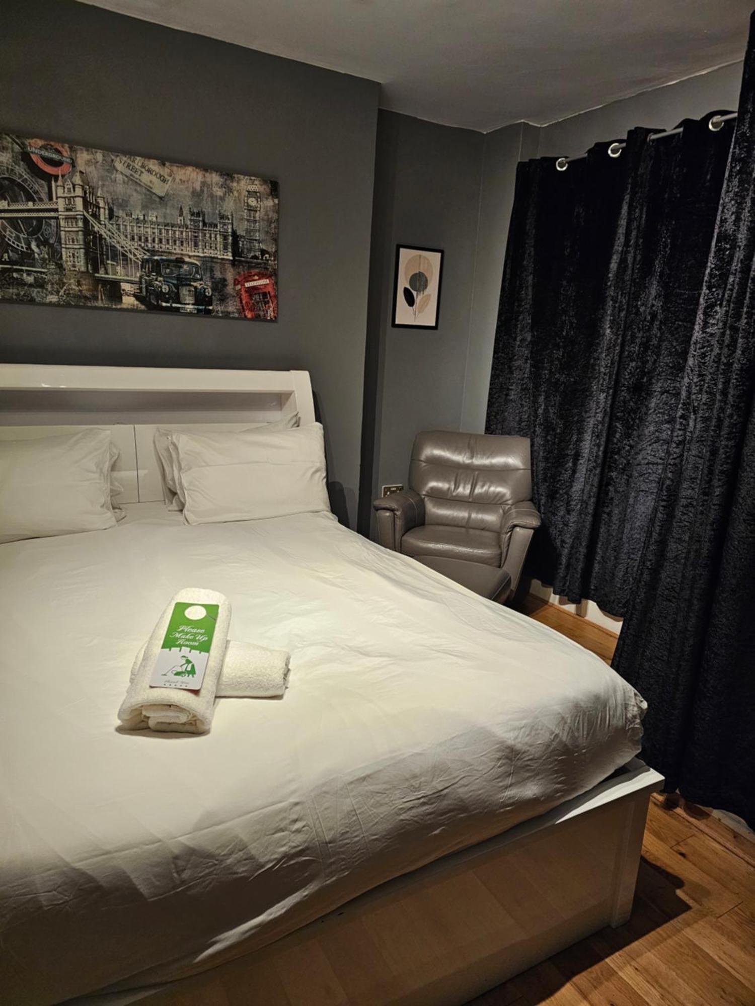 Umbrella Woolwich Homestay