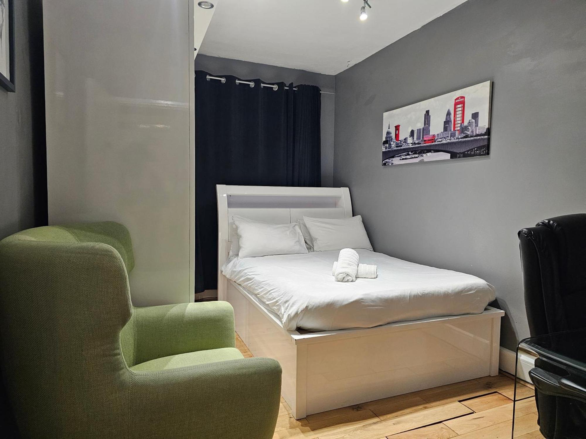 Umbrella Woolwich Homestay *